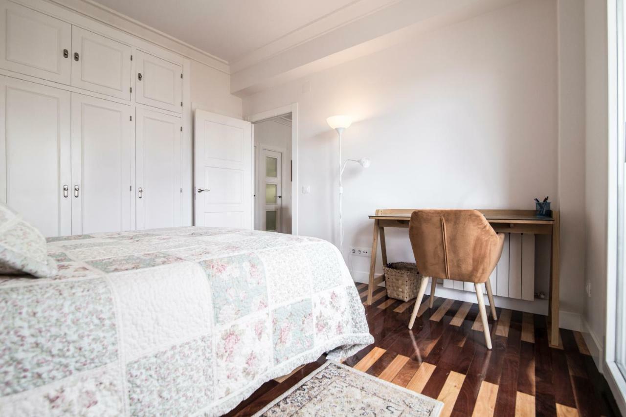 Appartamento Elegant retreat business district Bernabéu Madrid Esterno foto
